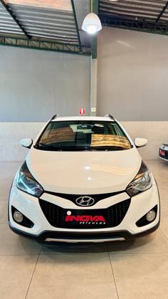 HYUNDAI HB20X 1.6 16V STYLE FLEX 4P AUTOMÁTICO HYUNDAI HB20X 1.6 16V STYLE FLEX 4P AUTOMÁTICO